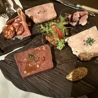 ビストロモンマルトル - 