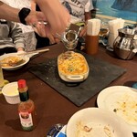 横浜ビール本店レストランUMAYA - ドリアチーズがけライブ