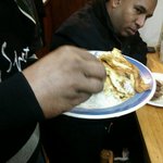 アジアカレーハウス - 満席になったので立って手食。