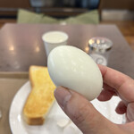 ホリーズカフェ - 料理写真:ゆで玉子