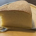 蕎麦貴石 - スフレチーズケーキ