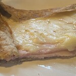 蕎麦貴石 - ガレットの断面