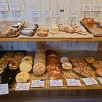 ぱん屋 重石 - 店内
