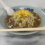 どさん娘 - 料理写真:みそラーメン。