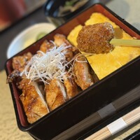 炭焼きうなぎ・かしわ 登河 - かしわ黄金重自家製つくね付き ¥2,600