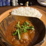 大江カレー - モモ塊肉とムネ肉キーマのダブルチキンカレー