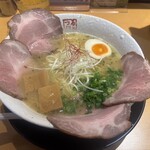 らーめん 鶴武者 - ラーメン並+チャーシュー2枚追加