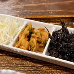 和風とんこつ たまる屋 - ネギレモン、ニラキムチ、韓国風岩のり