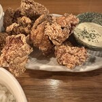 飯処 ふぉす。 - ムネ肉とモモ肉のMix
      850円(税込)