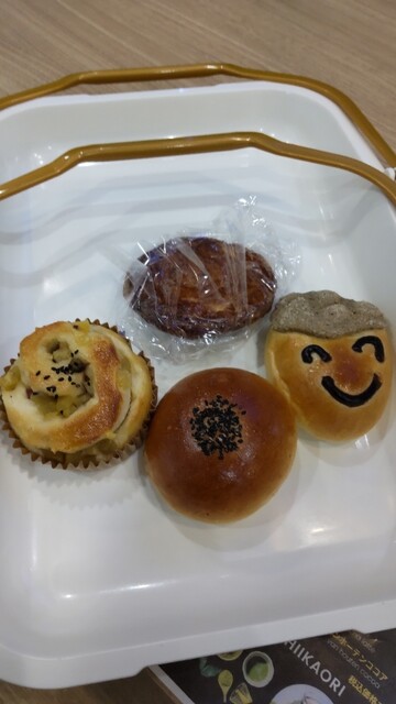 Yasashii Kaori no Pan Ya San photo 2