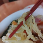 幸楽苑 - 麺リフト