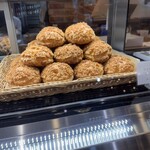 ケーキハウス アンジュ - 料理写真:看板メニュー、シュークリーム