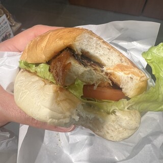 国見バーガー&ジェラテリア_1