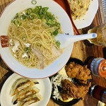 元祖熟成細麺　香来 - しあわせの4皿！！このくらいの量は朝飯前です！