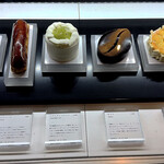 Hills House Dining 33 Pâtisserie à la Maison - 