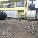 BurgerPOLICE - 16番と17番の２カ所、車２台分