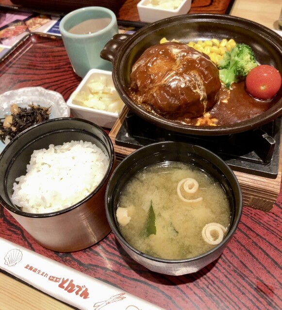 和食レストランとんでん 苫小牧店 - 青葉（ファミレス）の写真