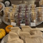 焼き菓子と紅茶のお店 グルニエ - 