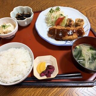 お酒と会席料理 居酒屋 三平_0