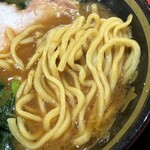 とらきち家 - 王道家の中太麺。