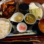 ももどり駅前食堂 - ももどり定食、ボリューミー