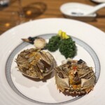 重慶飯店 - 上海蟹の姿煮　雄雌食べ比べ