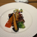 重慶飯店 - 和牛サーロインの山椒唐辛子炒め