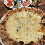 Aju trattorìa - クアトロフォルマッジ