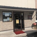 和風ステーキ&洋食の店 いまい - アパートの1階です。