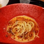 あすと - タレに麺投入でジャージャー麺に