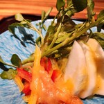 あすと - サラダ（自家製パイナップルソース）