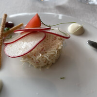 サンス・エ・サヴール - ズワイ蟹と根セロリのサラダ仕立て