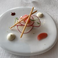 サンス・エ・サヴール - ズワイ蟹と根セロリのサラダ仕立て