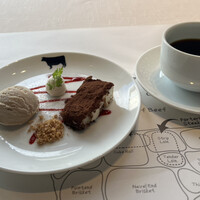 37 Steakhouse & Bar - 