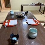 蛤料理 うえむら - 広いテーブル
