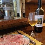 生ハムとワイン メッシタフランコ - 