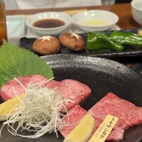 松阪牛炭火焼肉 東海亭 - 