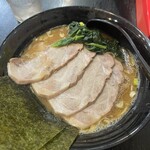 麺家 ばく - チャーシュ麺