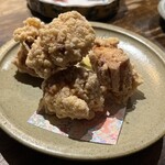 酒場 ソレデモヤッパリ - 若鶏の唐揚げ