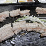 元祖ちぢみの王様 - サムギョプサルやきやき