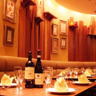 【忘新年会や結婚式の2次会に】ホール最大39～店舗貸切60名