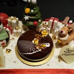 ガストロノミー ジョエル・ロブション - ⑧プレートの文字は加工済