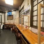 角丸 - テーブル席もあります