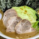 横浜ラーメン厨房 うえむらや - キャベチャー