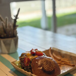 ザ ビーチ バーガー ハウス - 