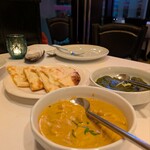 インディアンレストラン西麻布 by KENBOKKE - チーズナン