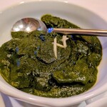 インディアンレストラン西麻布 by KENBOKKE - マトンサグ　マトンのほうれん草カレー