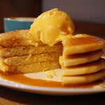 ホシカワカフェ - 真ん中をパッカーン！！