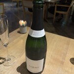 ダイニングルーム バイ ザ ビワコ - 前菜のワイン、クレマン・ド・ブルゴーニュ‼︎