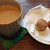 紅茶舗 葉々屋 - 料理写真:ディンブラで淹れたミルクティーとミニ過ぎるミニスコーン(^-^)